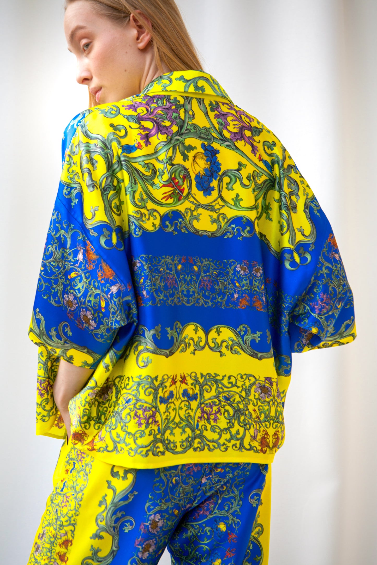 Silk Set “Grapevine” yellow_blue