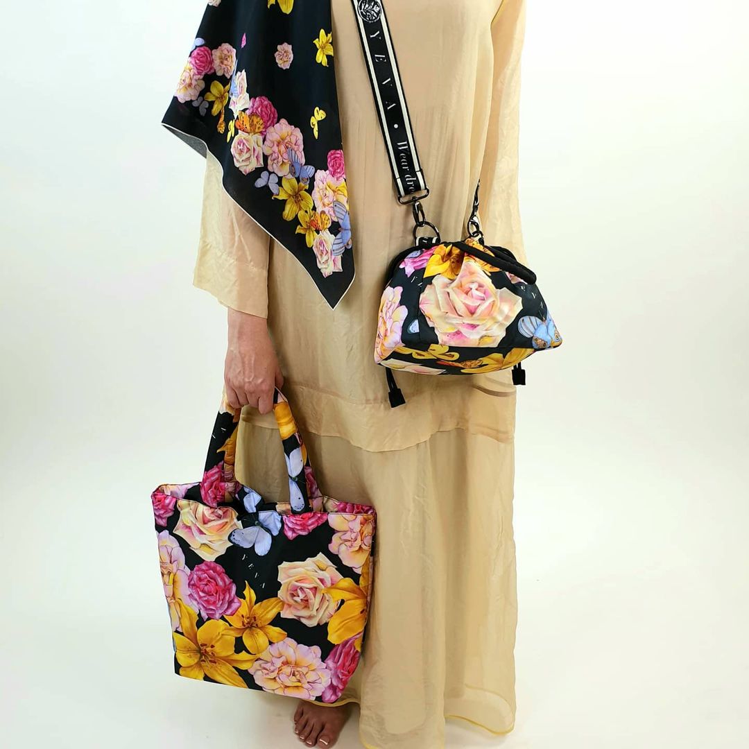 Small art_BAG "Soul Flowers" black