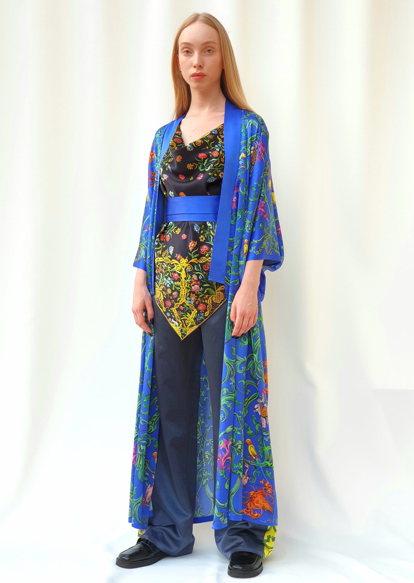 Light_KIMONO "Grapevine" blue