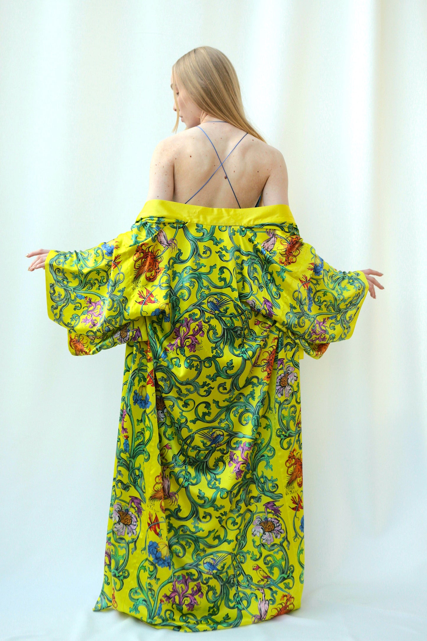 Light_KIMONO "Grapevine" yellow