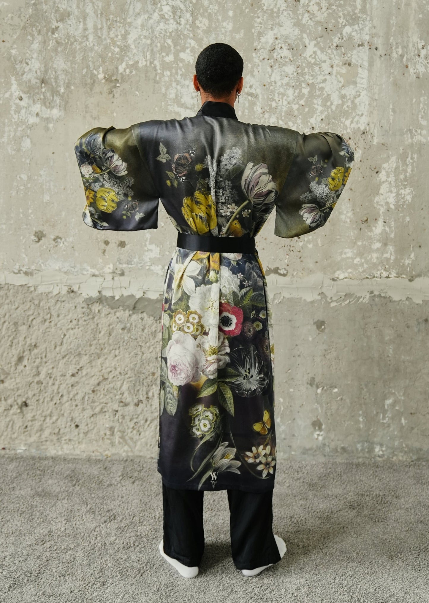 Light_KIMONO "Still Life with Flowers"