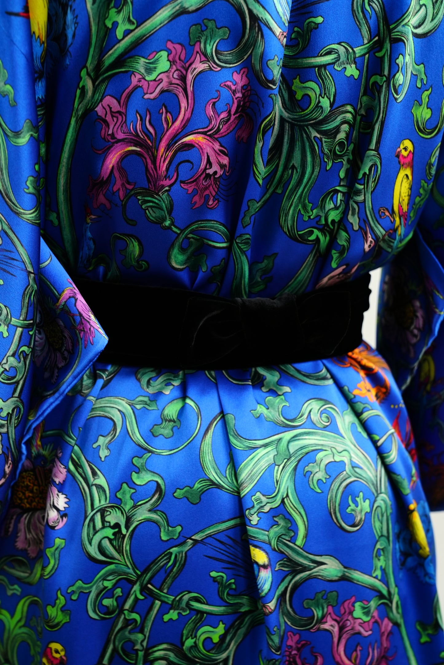 Light_KIMONO "Grapevine" blue