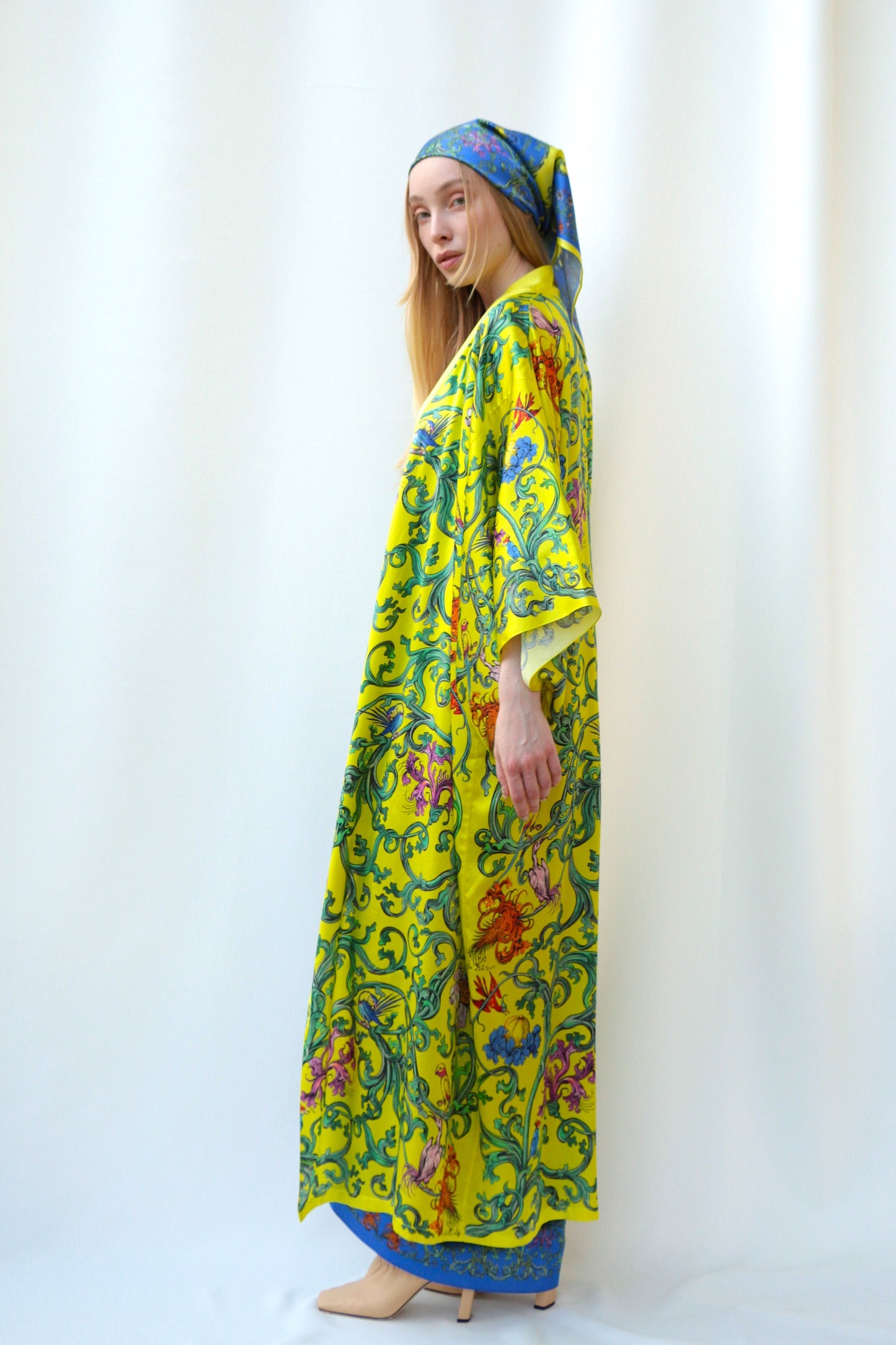 Light_KIMONO "Grapevine" yellow