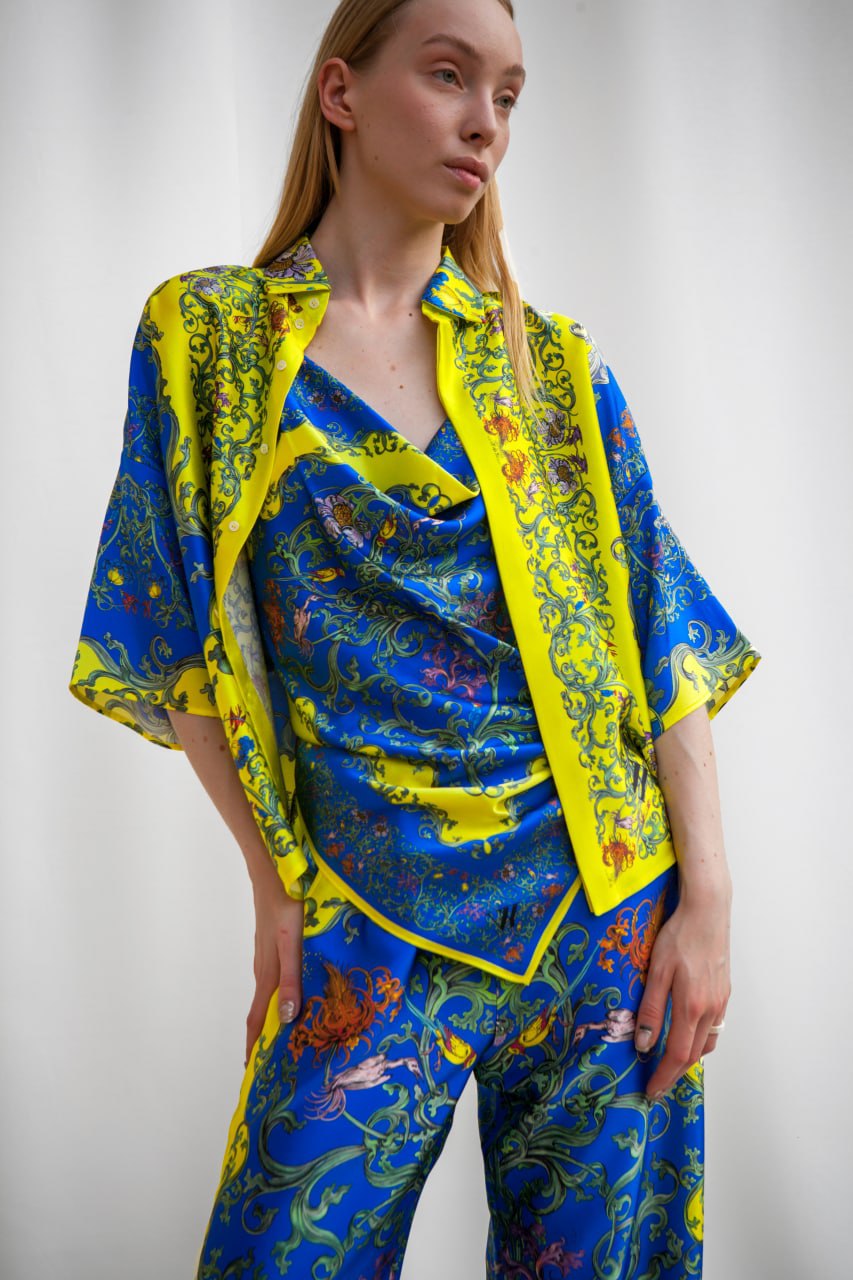Medium transformer_SCARF "Grapevine" blue